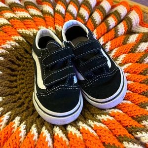 Toddler size 6 Vans